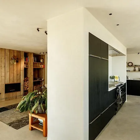 Vakantiewoning Leie וילה