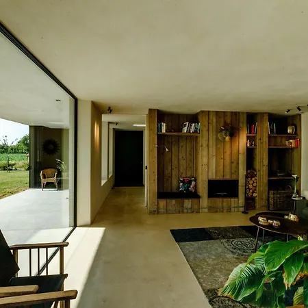 Vakantiewoning Leie וילה *
